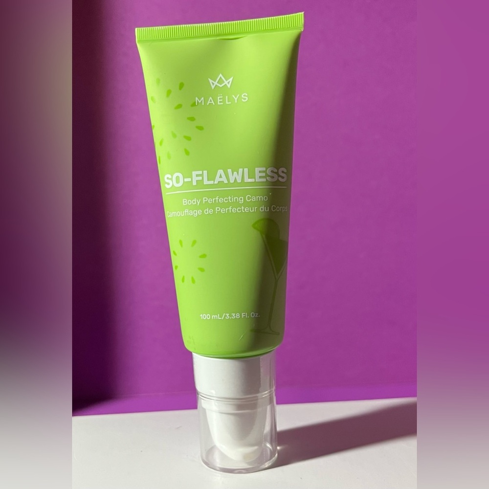 Maëlys - So-Flawless - Body Perfecting Camo - (New, unused)